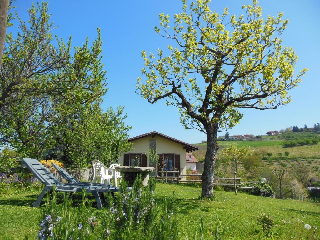 Agriturismo Affittacamere Barbarossa Dogliani Exterior photo