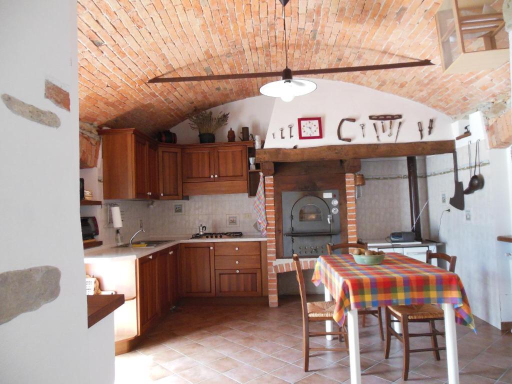 Agriturismo Affittacamere Barbarossa Dogliani Exterior photo