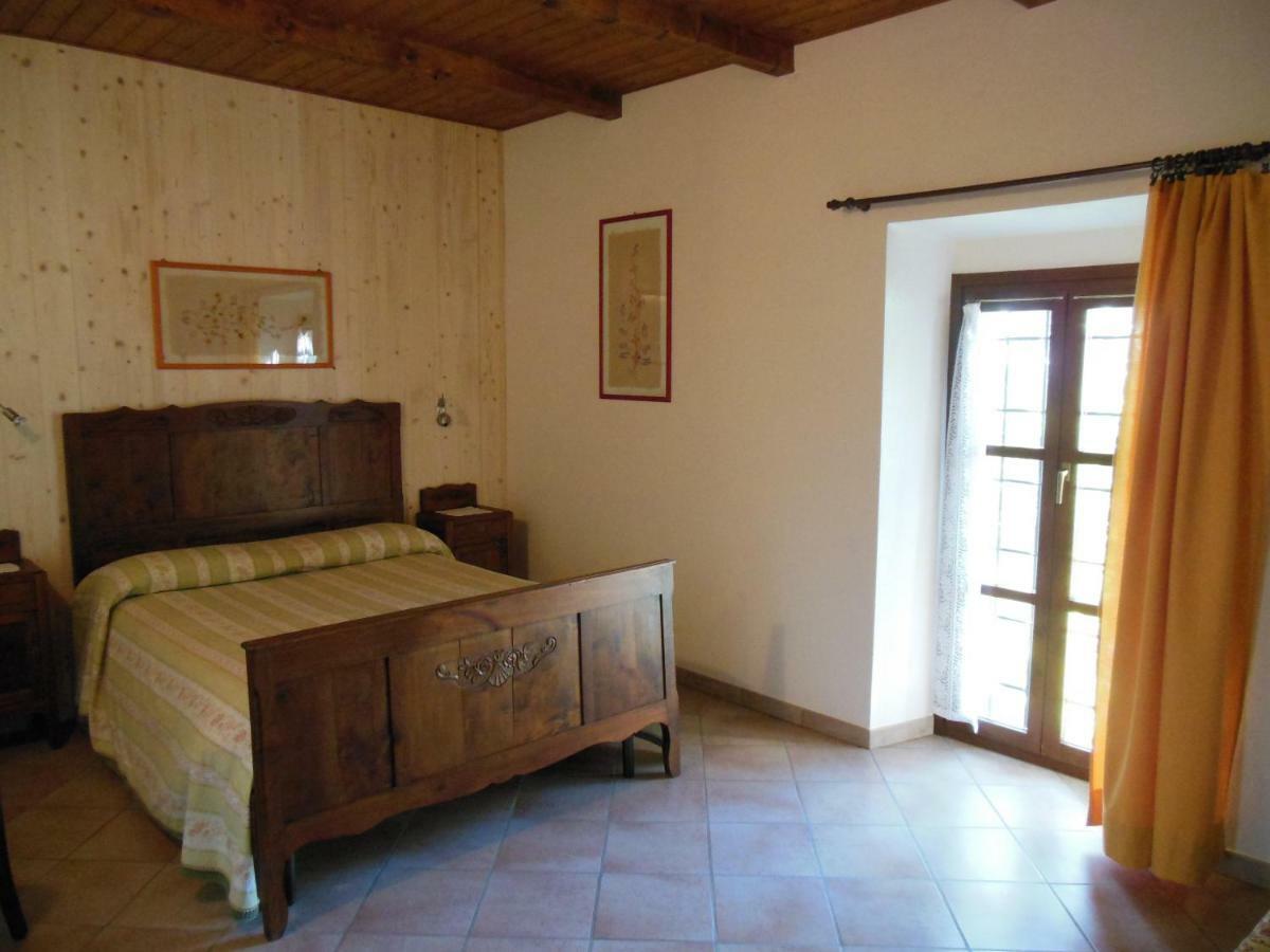 Agriturismo Affittacamere Barbarossa Dogliani Room photo